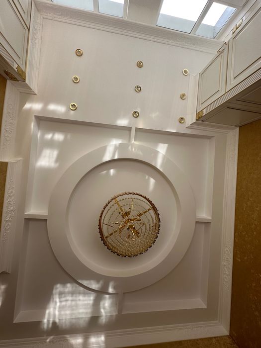 Продам квартиру на экспо 47 кв м