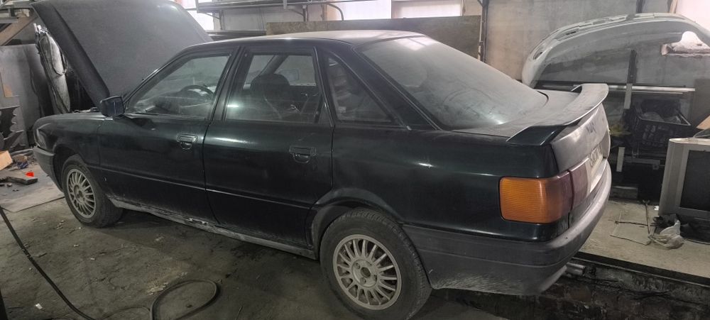 Продам Ауди 80 б3