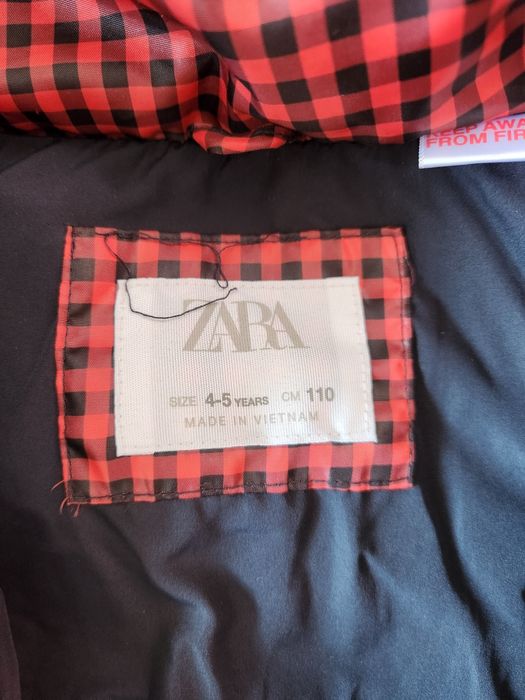 Червено детско зимно яке Zara 110 cm, 4-5 год.