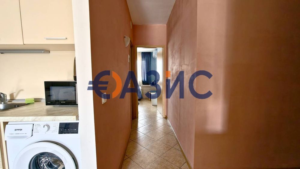 Продава се Двустаен апартамент в к.к. Слънчев бряг - 60 кв.м за 731 €/кв.м - Снимка #9