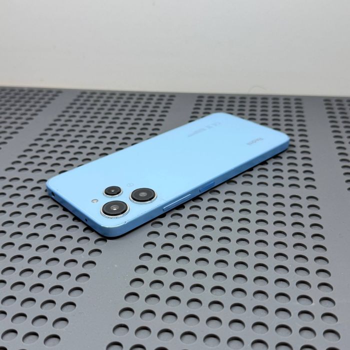 Redmi 12 soyiladi holati zor