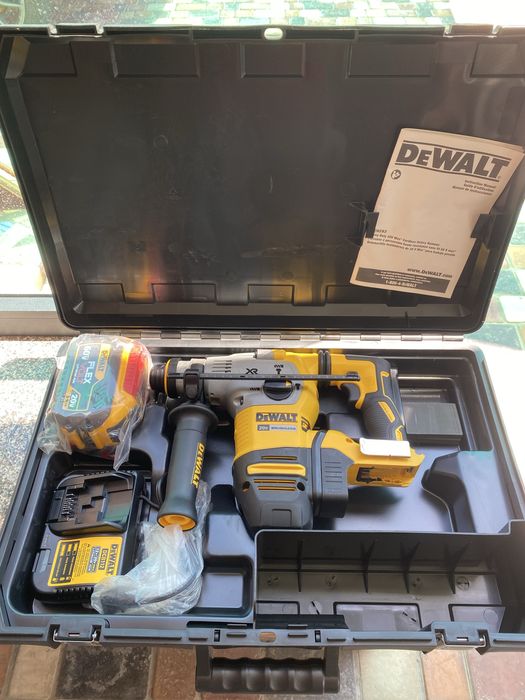 DEWALT DCH293 20V Max XR Перфоратор