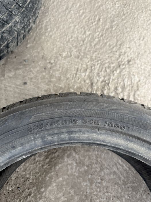 235/45R18 Yokohama