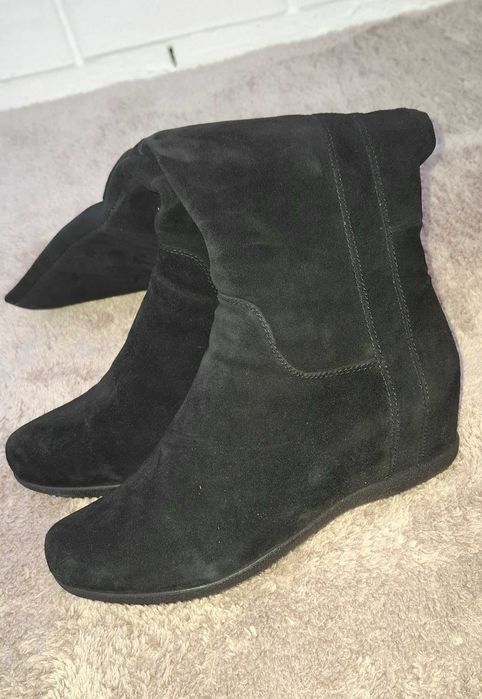 Продам зимние сапоги полностью натуральные