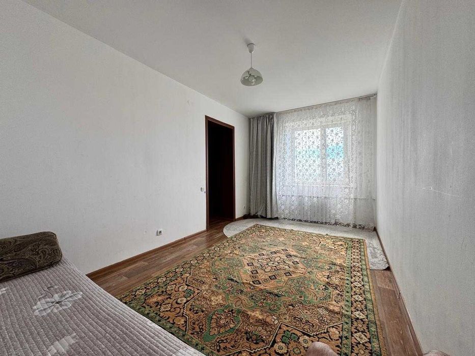 продам 4х комнатную квартиру