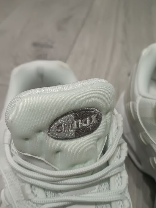 СПЕШНО! Nike air max95 Triple white КАТО ЧИСТО НОВИ!