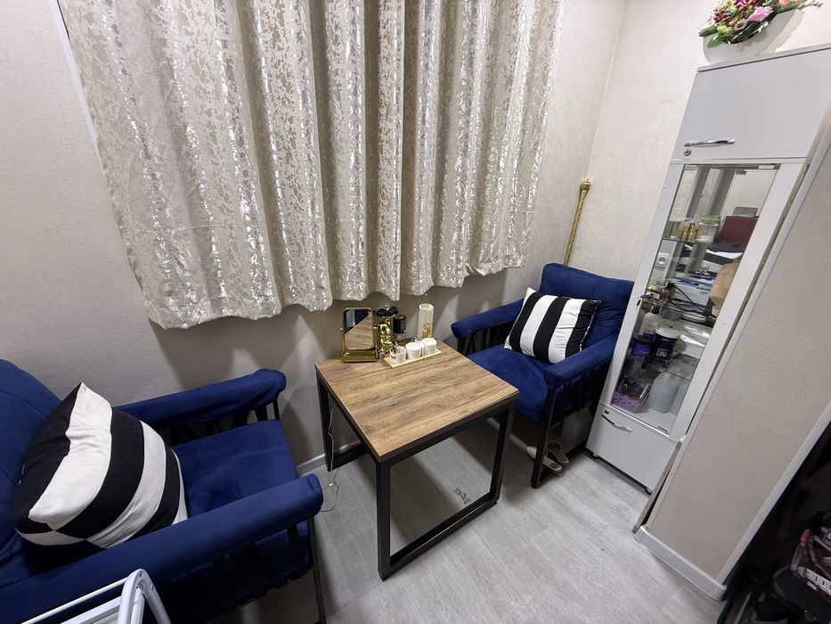 Mebel sotiladi 2 divani bitta stoli blan ideal xolatda