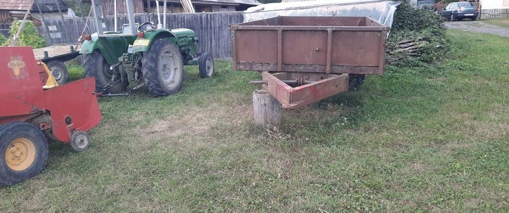 Vand remorca pentru tractor