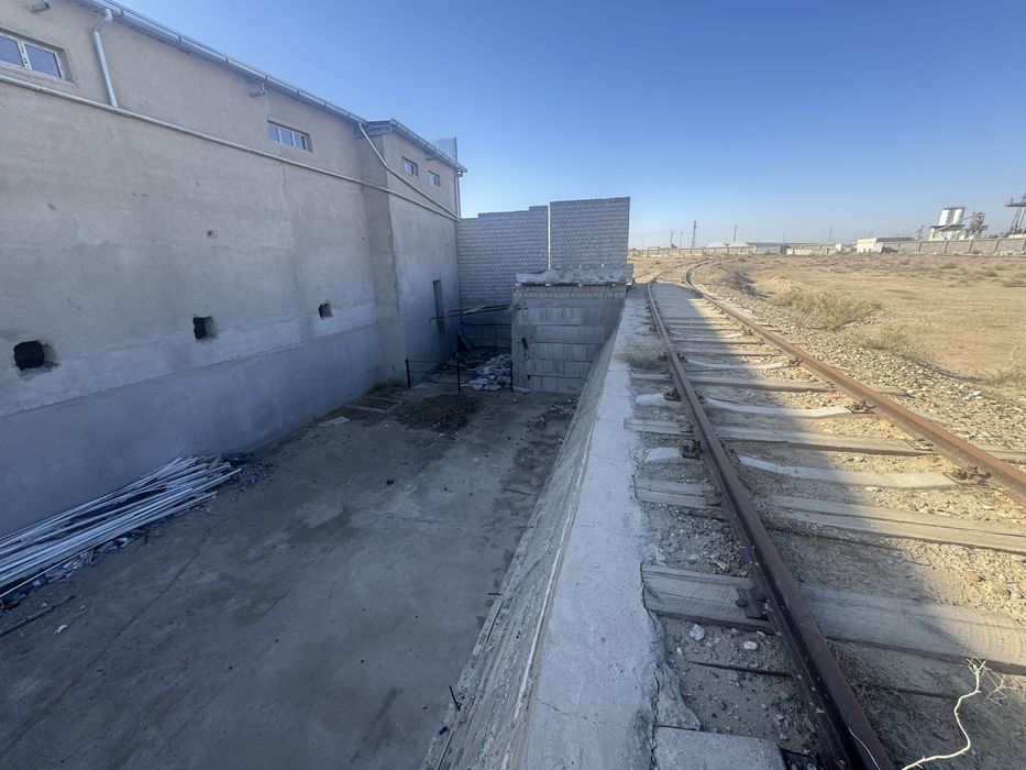 Таййор нотурар бино иншоот сотувда