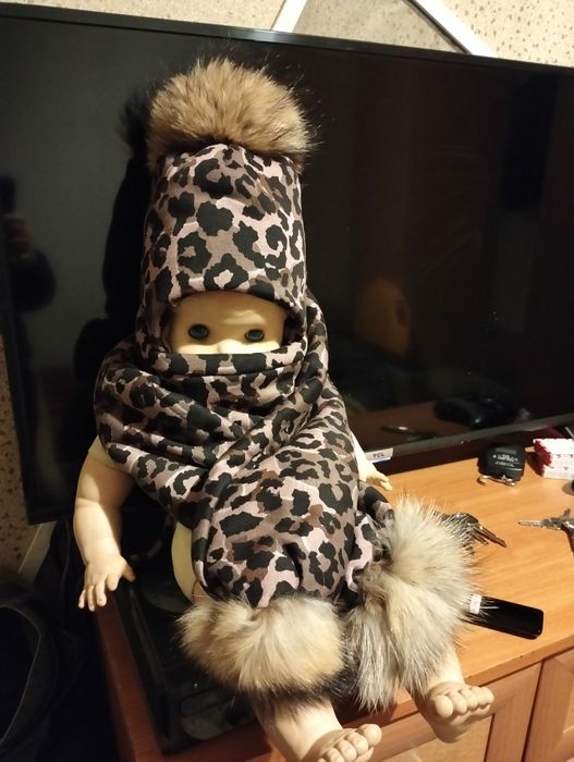 Продам красивый набор шапка шарф