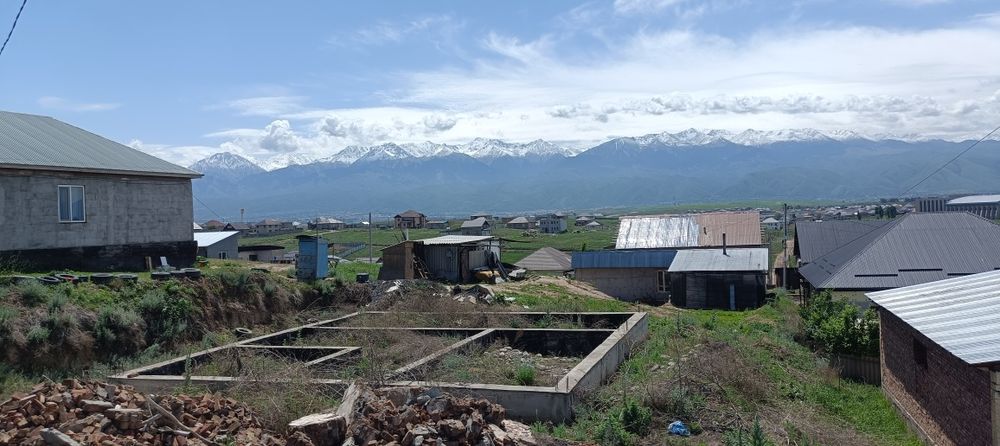 Участок земельный с фундаментом