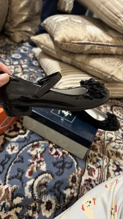 Детские туфли для мальчика и для девочки