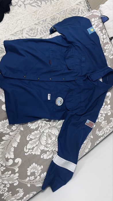 Тшо ботинка и рубашка б/у cатылымда