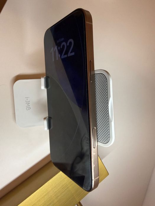 Iphone 16 pro max / 256 GB / 90% / Cutie + Incarcator