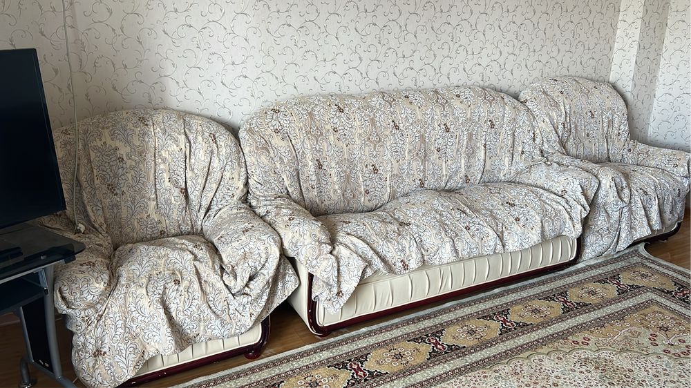 Диван с креслами