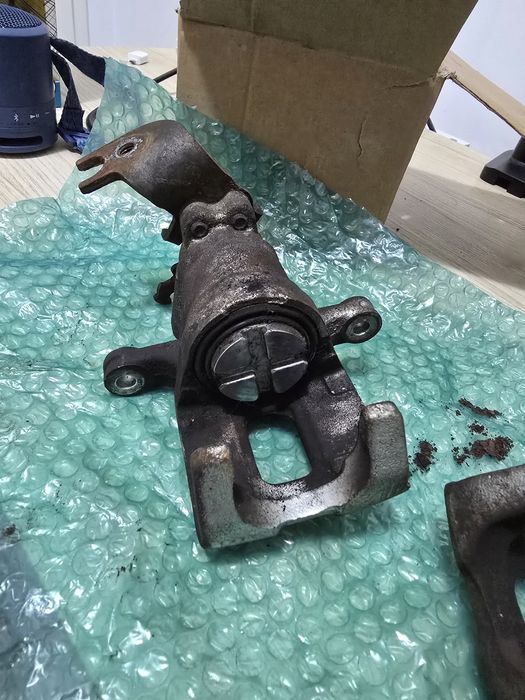 Etriere spate Honda Accord CU1 2010