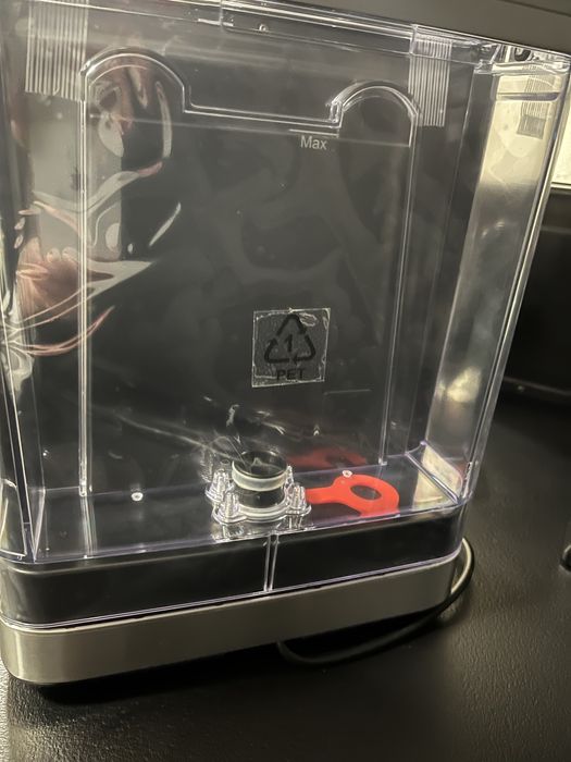 Стилна полуавтоматична машина за експресо!