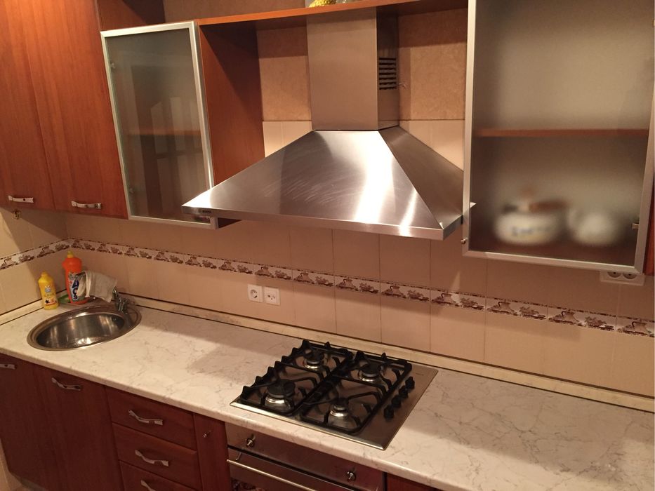 Продаю свою квартиру 77 серия кирпич