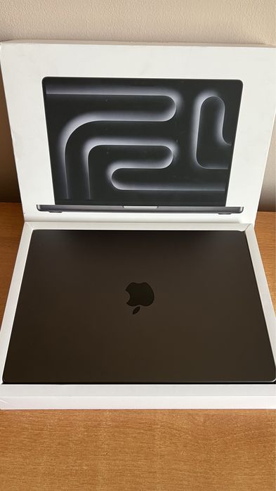 Macbook pro m4 16/512 14-inch spaceblack