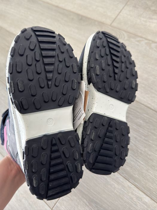 Продам новые зимние сапоги