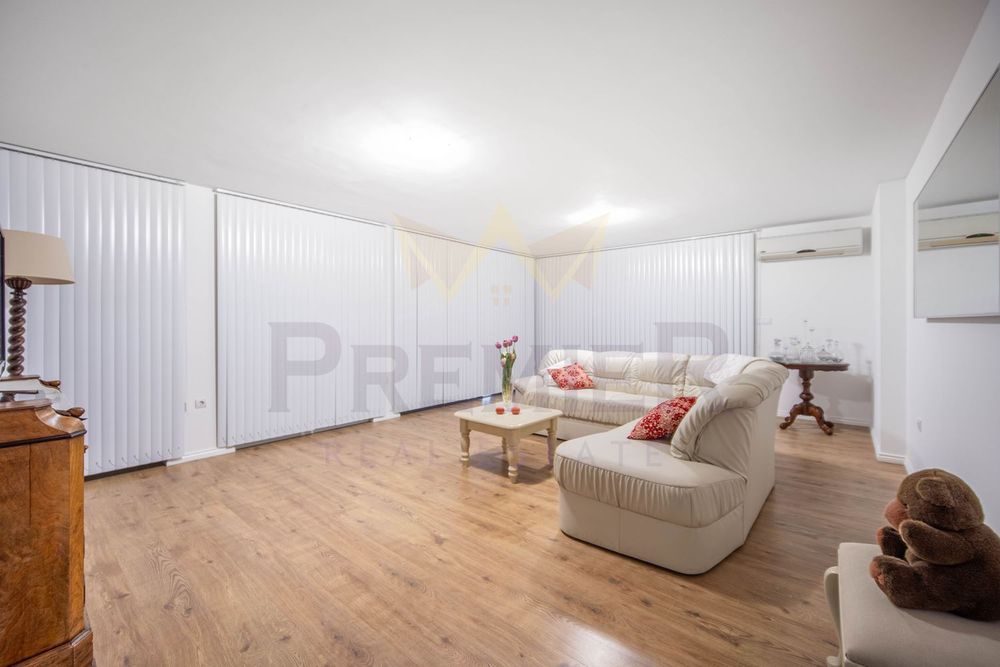 Многостаен в Бургас, област-гр.Свети Влас площ 240 цена 230000