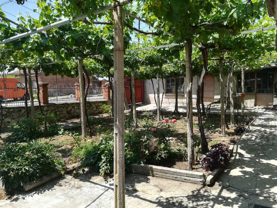 Продава се Къща в Шивачево - 216 кв.м за 278 €/кв.м - Снимка #1