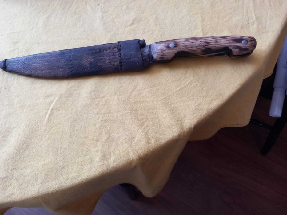 Стар авчарски нож