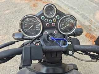 Motocicleta BMW R1100R