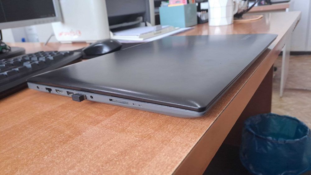Noutbok Lenevo  4/1 Tb