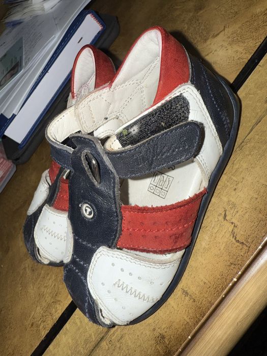 Обувь детская размер 18-22