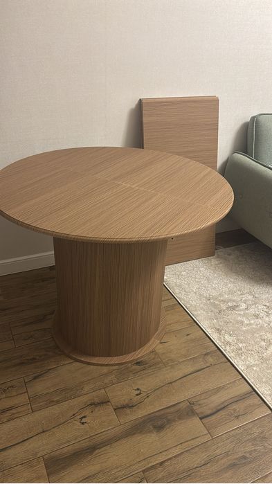 Продам стол  раздвижной