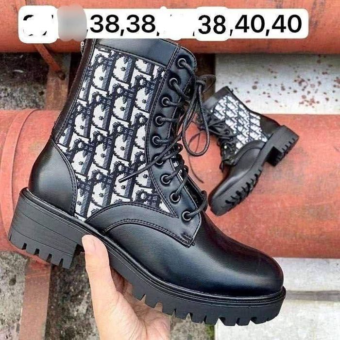 Modele superbe la reducere