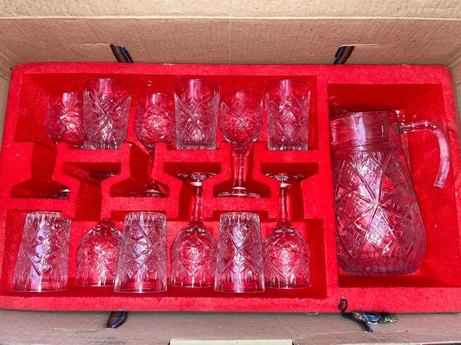 Продам хрусталь 37 предметов