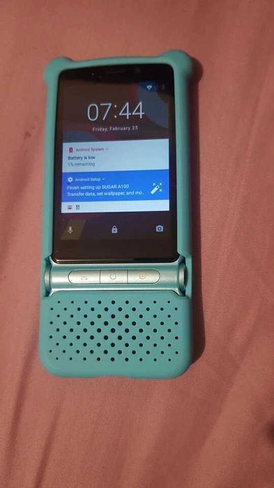 AGM SUGAR A100 Детски телефон, Удароустойчив здрав и забавен.