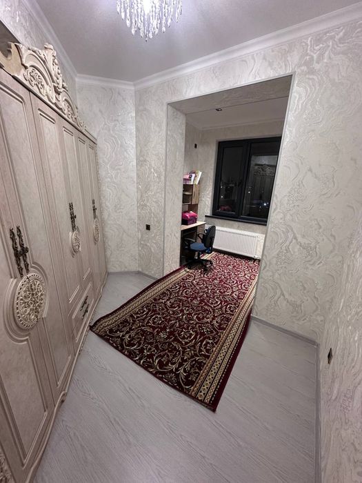 Продается 3-х комнатная квартира. 3 хонали уй сотилади.