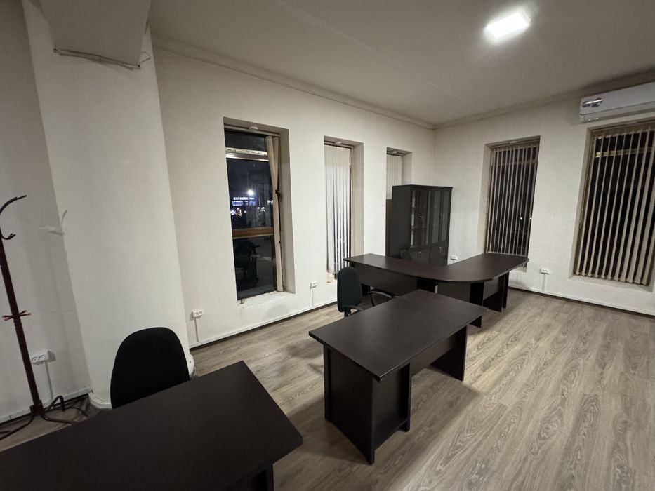 Шахар марказида офис учун мулжаланган 540 кв.м жой ижарага берилади!