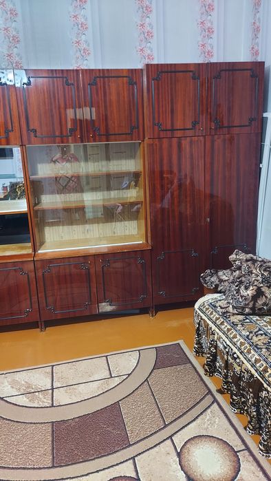 Отдам даром 4х секционную стенку