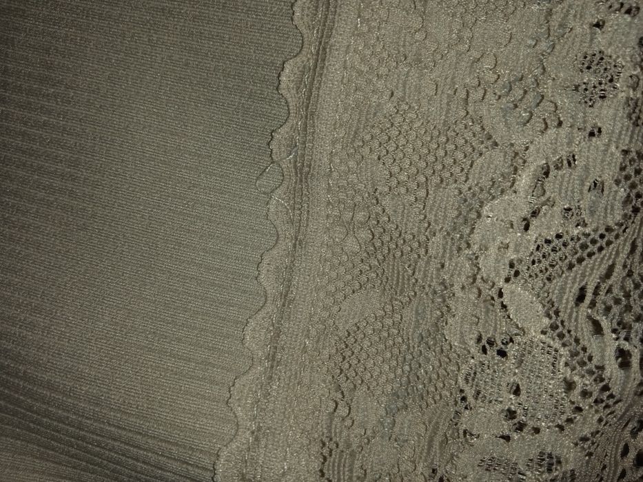 Светло розова тениска