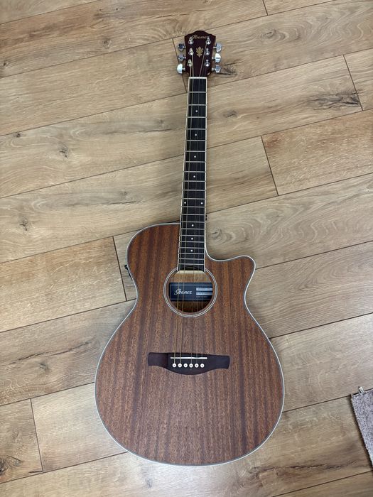 Chitara Ibanez de vanzare