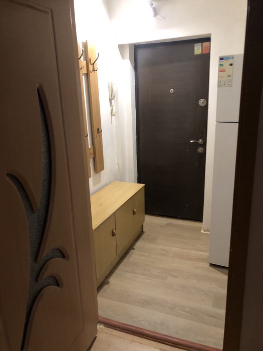 Dau in chirie pe termen lung apartament cu două camere