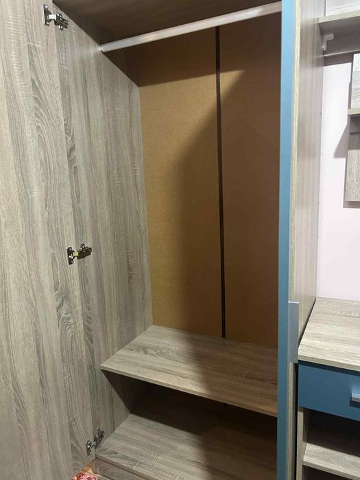 Бюро и шкаф 2 в 1