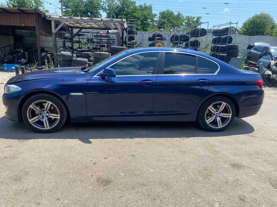 Dezmembrez BMW seria 5 F10 2.0 D 184 CP an 2010 cod motor N47D20C