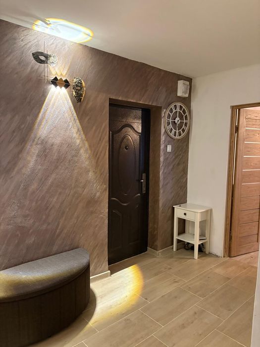 Închiriez Garsonieră 43 mp, confort 1, renovată – zona A, Tecuci