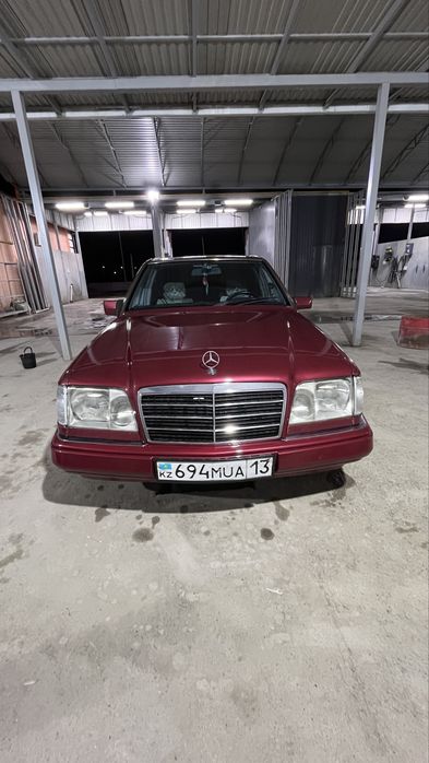 Мерседес Е220 автомат