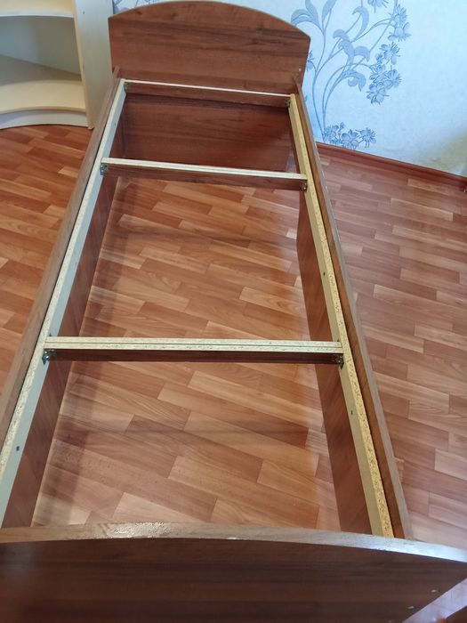 Балалар кроваты сатылады