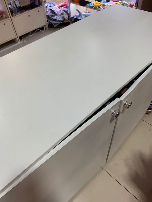 Тумбочка стол для офиса дома