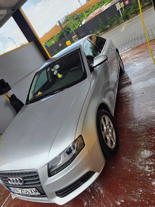 Audi a4 2011.