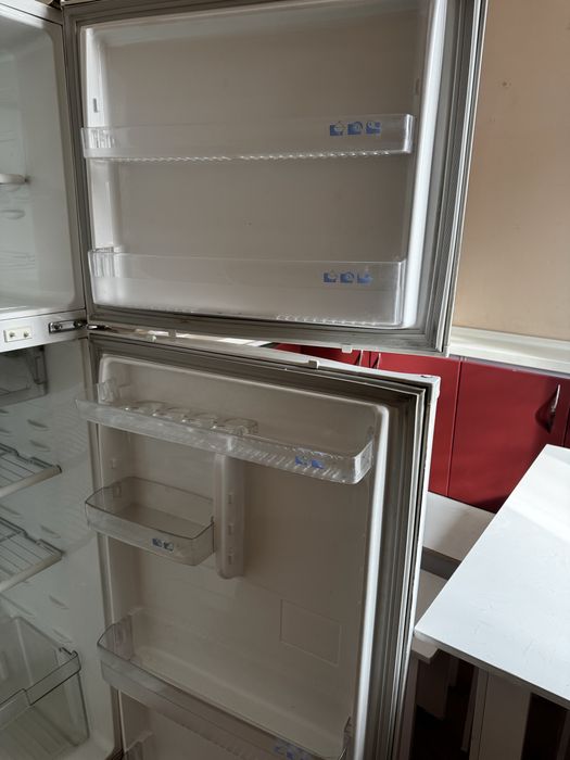 Продам б/у холодильник, самовывоз