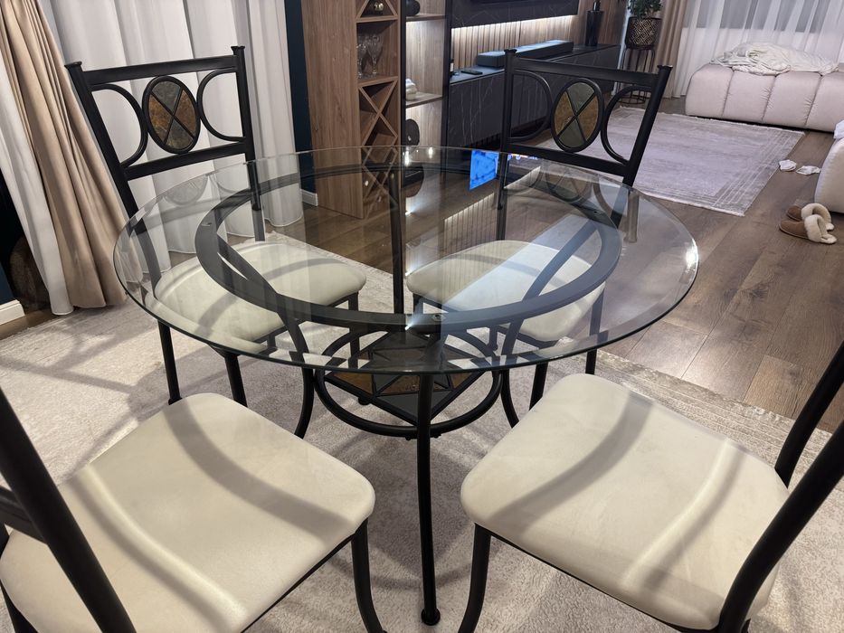 Masă dining sticlă + 4 scaune bej Mobexpert