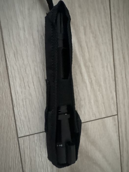 Lanterna led cu electrosoc si laser